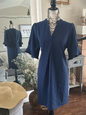 & Other Stories Navy Blue Midi Dress with V-Neck and Ruffle Sleeves